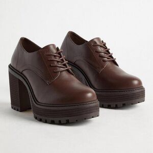 Torrid Lace-Up Heeled Oxfords in Dark Brown Size 9.5 WW